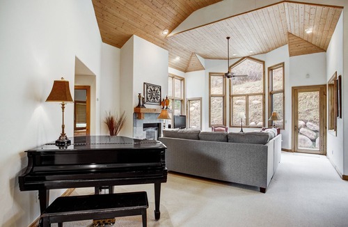 Edwards Condo | Arrowhead 254