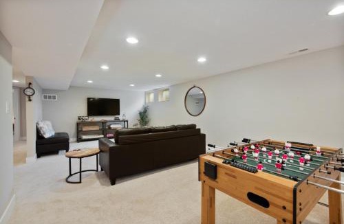 Allendale Area House | Arvada House for 11 with Backyard and Game Room