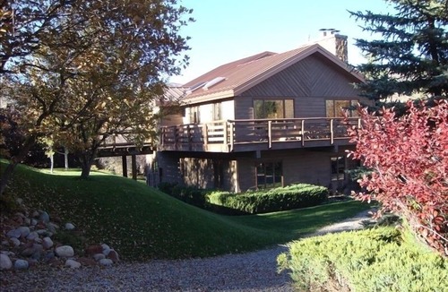 Woody Creek House | Aspen Riverhouse-Riverfront Family Vacation