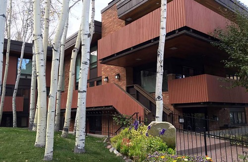 West End Apartment | Aspen West End 2 Bdrm/2 Bath Apartment
