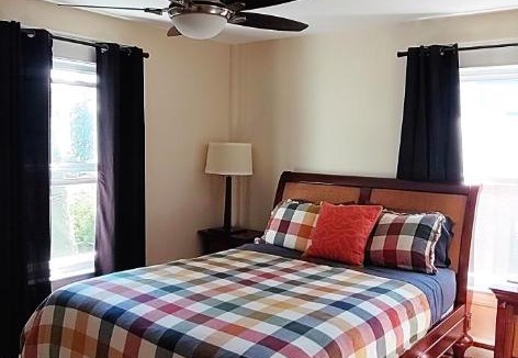 Stanstead Plain Hostel | Auberge Le Sunshine