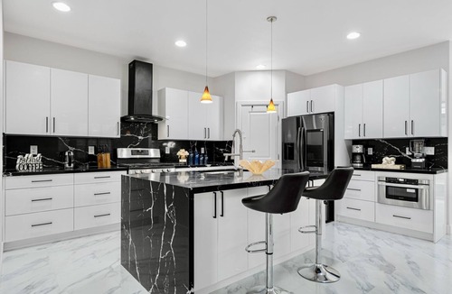 Bothell House | B18 : Granite Villa