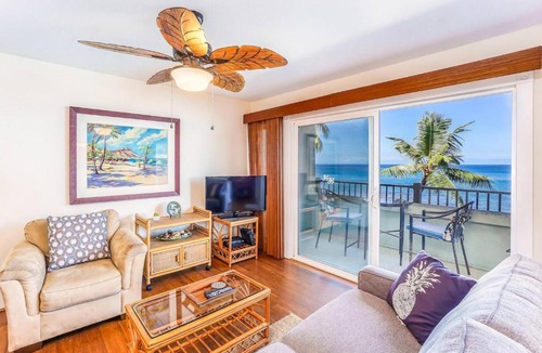 Kailua-Kona House | Banyan Tree #305