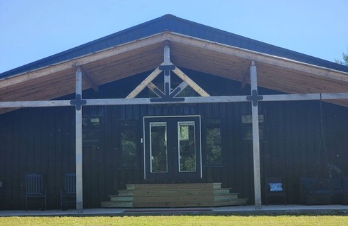 Jasper House | Barndominium - Sleeps 17 River Access Hot Tub