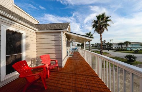 Pirates Beach House | Beach Mode ON!