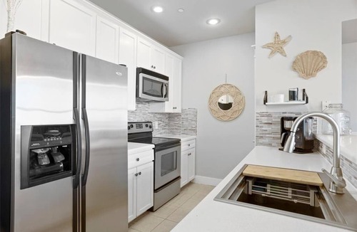 Red Fish Cove Condo | Beach Tranquility-Book 5+ nights get 15% discount. Near Beach Club. 2BD/2BA.