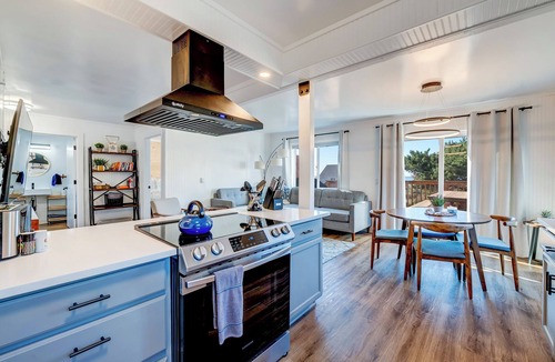 Yachats Cottage | Beachcomber: Beachfront Escape Unit #6