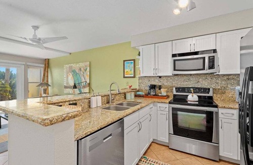 San Jacinto Condo | Beachfront Condo | Pool + Hot Tub | Near Seawall