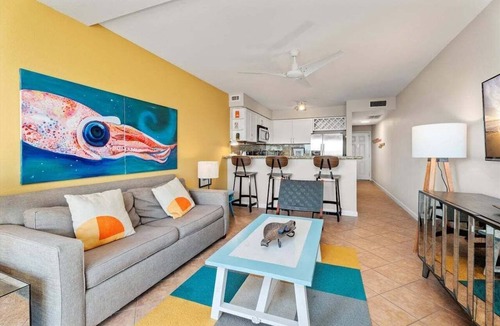San Jacinto Condo | Beachfront Condo | Pool + Hot Tub | Gulf View