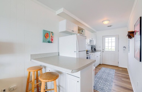 Indian Beach House | Beachfront Emerald Isle Vacation Rental w/Deck!