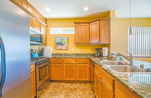 Moclips House | Beachfront Home w/Hot Tub | Sleeps 9 | Dogs OK