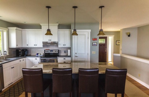 Blaine House | Beachfront House Near Semiahmoo and Birch Bay.