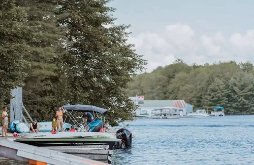 Gravenhurst Resort | Bear Chalet at Granite Ridge