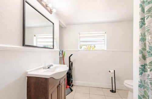 Westgate House | Beautiful home in West Palm 5 min to Airport