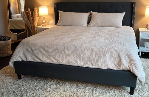 South Park House | Beautiful Jackson Hole Home, Hot Tub and Gym! Fire Pit! 10 min from Town!