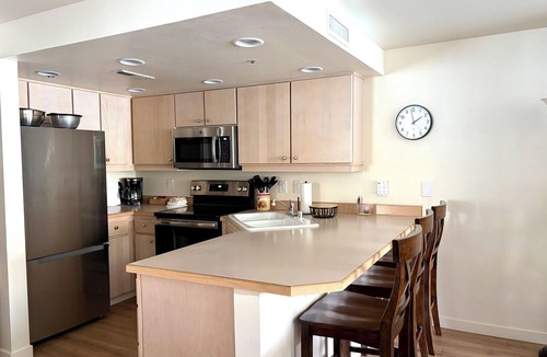 Chelan Condo | Beautiful Lake Chelan Condo, 2 Bedroom, 2 Bath, Sleeps 6.