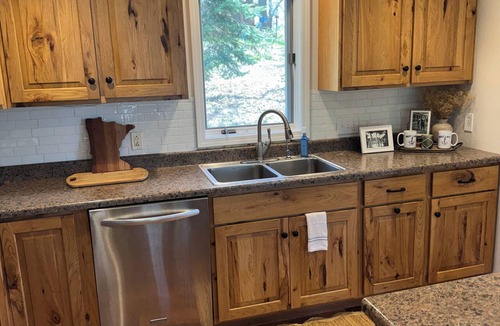 Spicer House | Beautiful lakefront retreat just a 5-minute drive from downtown Spicer!
