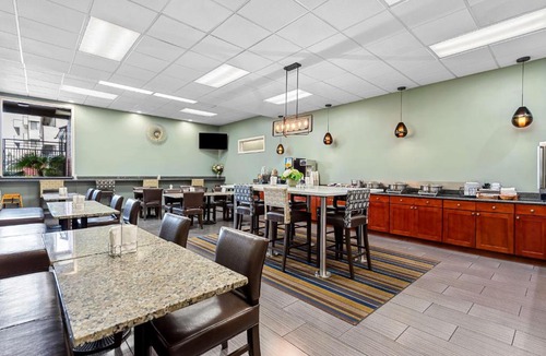 Port Gardner Hotel | Best Western Cascadia Inn