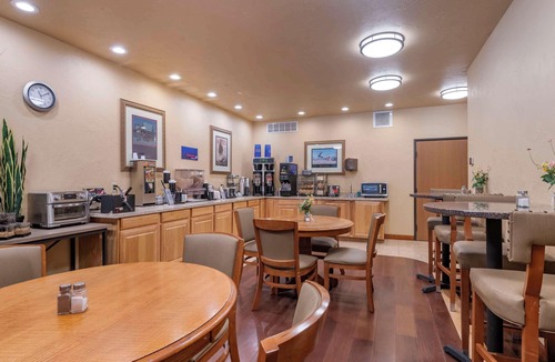 Hulett Hotel | Best Western Devils Tower Inn