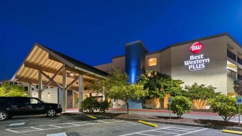 Silverdale Hotel | Best Western Plus Silverdale Beach Hotel