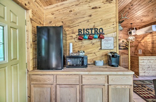 Cushing Cabin | Big Lake Getaway w/Private Beach + Fire Pit!