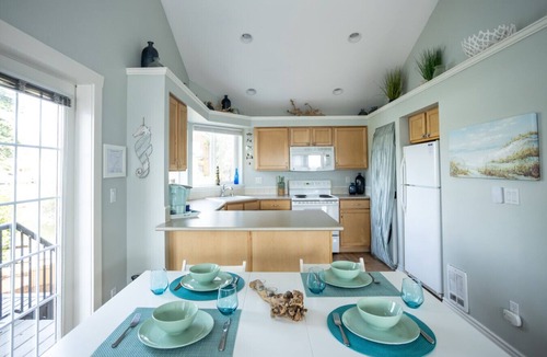 Birch Bay Villa | Birch Bay at Its Best — Peaceful, Walkable, and Right on the Water