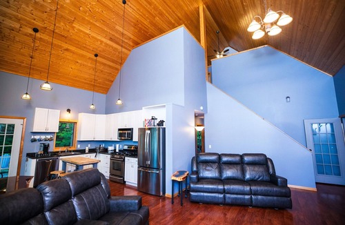 Osage Cabin | BLISSFUL SECLUSION on BLUEBERRY LAKE