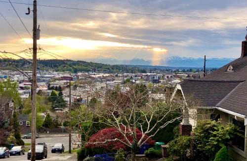 Fremont House | Blue Oasis with Amazing Olympic Views