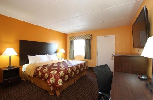 South Glens Falls Hotel | BLUE SKY INN Glens Falls-Saratoga-Lake George