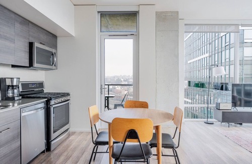 Belltown Apartment | Blueground | Denny Triangle, pool, nr Seattle Art Museum