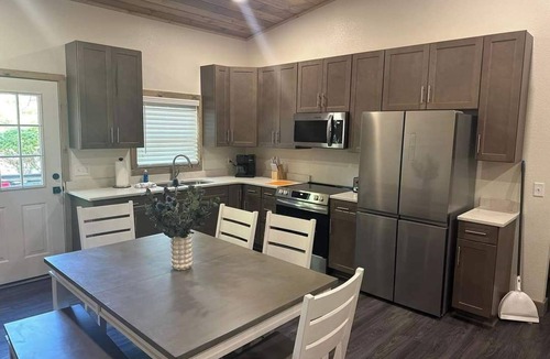 Mountain Home Cabin | Boater's Bliss at Fish & Fiddle Family Resort & Extended Stay