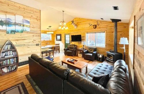 Indian Mountain House | 'Bobcat Trail Cabin' on 3 Acres in Como!