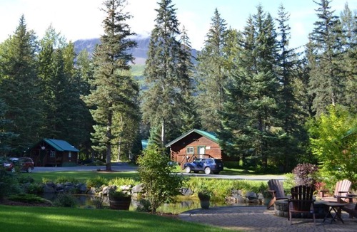 Bear Creek Cabin | Box Canyon "Eagle's Nest Cabin" - 1 bed, WIFI