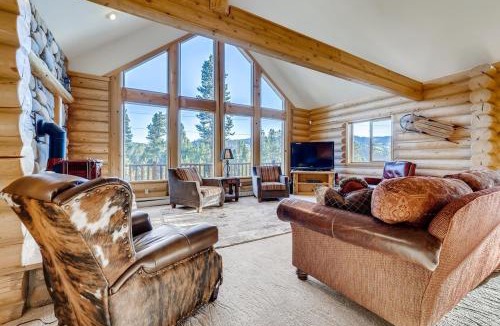 Breckenridge Heights House | Breck Cabin Mins from Town & Lifts Hot Tub
