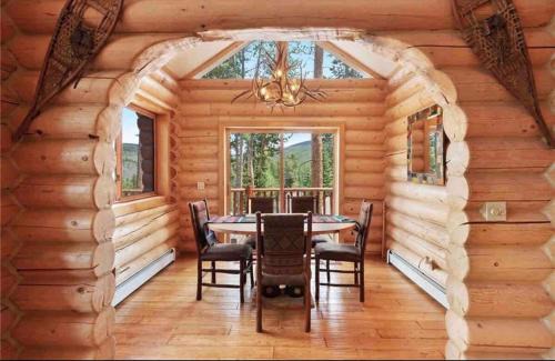 Breckenridge Heights House | Breck Cabin Mins from Town & Lifts Hot Tub