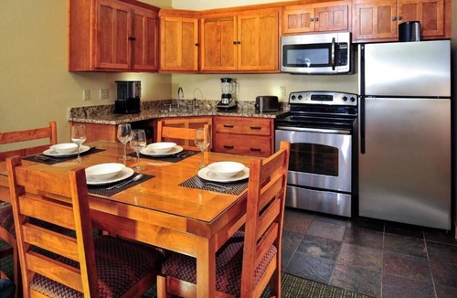 Brian Head Villa | Brian Head | Couples Lodge Stay | Pool + Spa