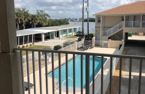 Englewood Apartment | Bright & New Condo Steps Away from Beach and Bay