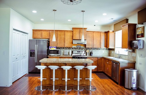 Kent House | BRIGHT & SPACIOUS MODERN HOUSE WITH GORGEOUS LANDSCAPE + AC SEATTLE-KENT