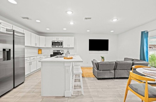 Palm Beach - West Palm Beach House | Bright & Spacious 3BR | Close to Beaches