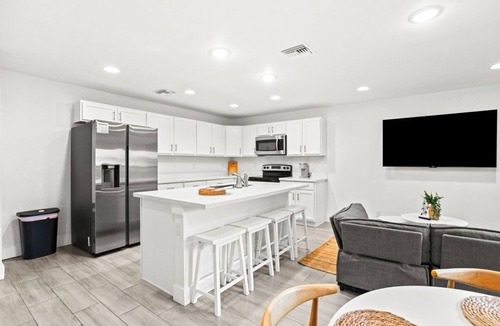Palm Beach - West Palm Beach House | Bright & Spacious 3BR | Close to Beaches