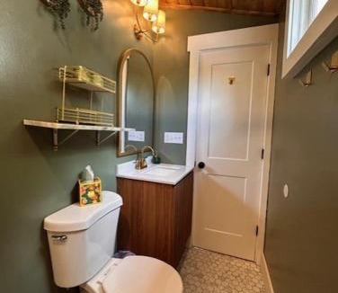 Wilmington House | Brooklyn Arts District Renovated 1920's Cottage
