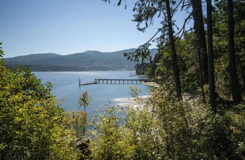 Sequim Hotel | Budget-friendly Accommodation! Onsite Pool, Free Parking & Breakfast!