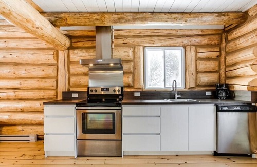 St-Adolphe-d'Howard House | Cabin for rent with access to Lac Long (Log home)