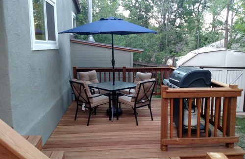 Skyway Cottage | Cabin on the canyon near Broadmoor