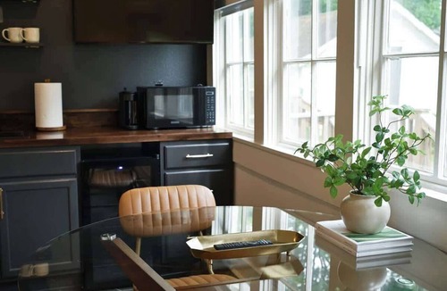Conway Apartment | Caldwell Studio - Walk Downtown - 1 mi UCA