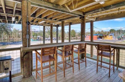 Delacroix House | Camp Conex Hopedale, La