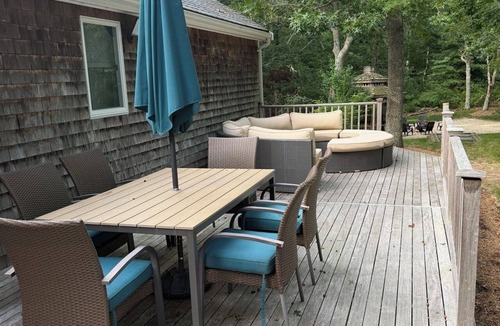 West Falmouth House | Cape Cod GEM! Bikes, Games & Coastal Charm