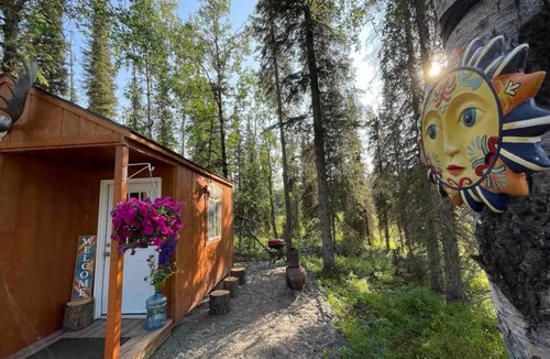 Kasilof Cabin | Caribou Cabin- Charming DRY cabin in Kasilof