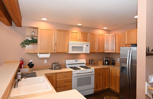 Saddle Ridge House | Casa Moonlight Two - Ideal Rental for Summer Activities and Trips to Yellowstone
