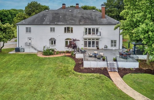 Broken Arrow House | Cedar Ridge Mansion